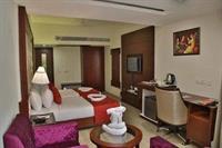 Clarion Inn Sevilla Панчкула Екстериор снимка