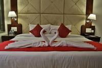 Clarion Inn Sevilla Панчкула Екстериор снимка