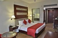 Clarion Inn Sevilla Панчкула Екстериор снимка