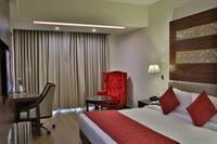 Clarion Inn Sevilla Панчкула Екстериор снимка